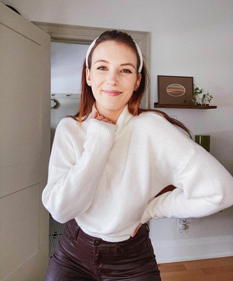 Kelsey Marillis nice star pics