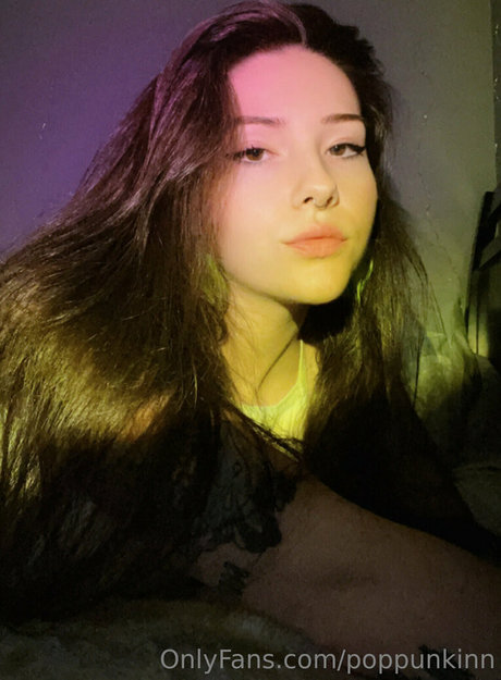 poppunkinn erotic star photo