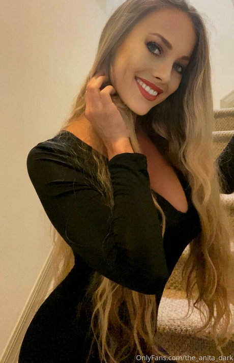 the anita dark model erotic photos