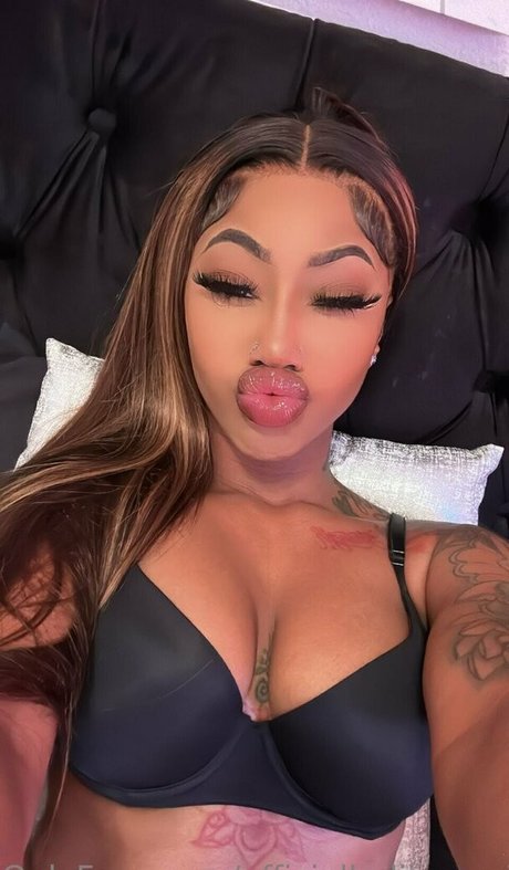 OfficialLadiiScorpio naked actress img