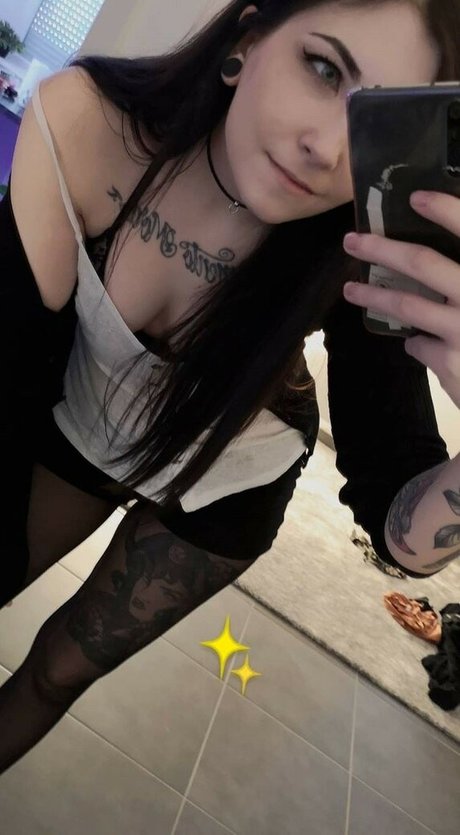 Saruei model perfect img