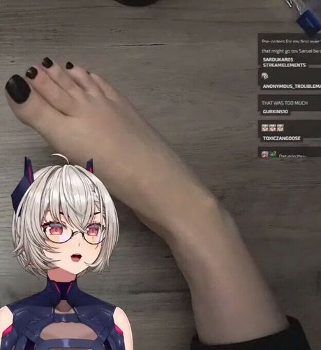 Saruei naked pornstar picture