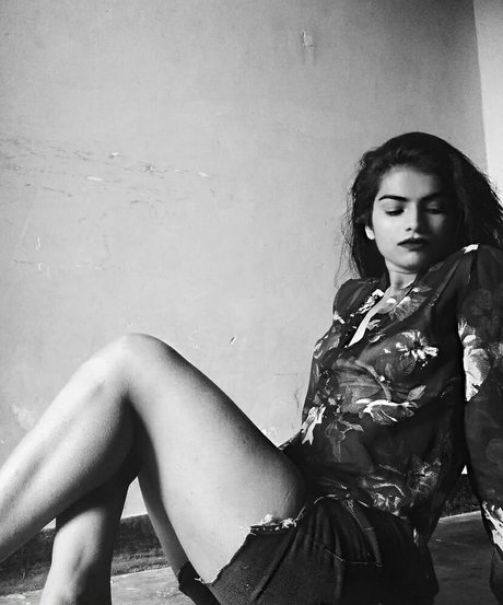 Nidhi Goel pornstar nudes galleries