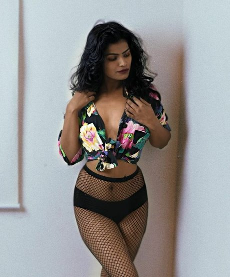 Nidhi Goel pornstar hd archive