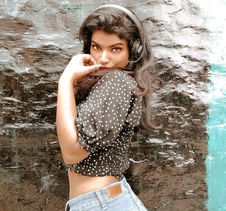 Nidhi Goel star xxx photo