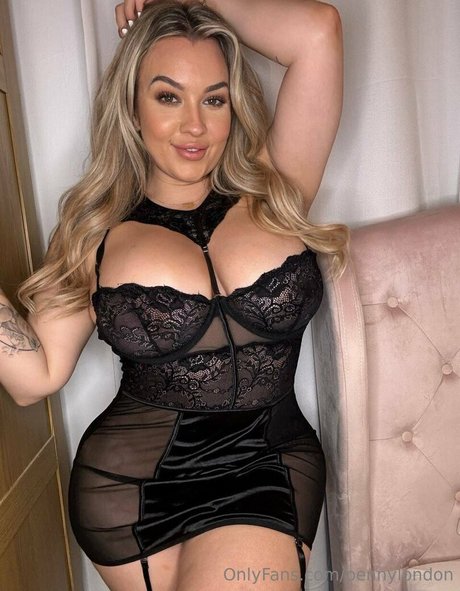 pennylondon model sex image