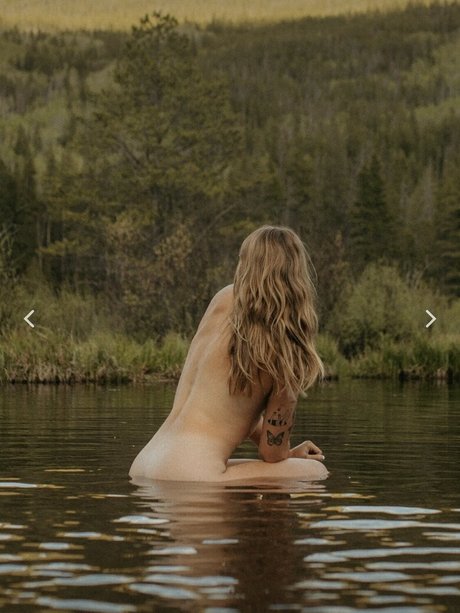 Abigail Martin nice actress picture