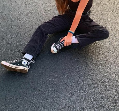 Lola Dubrul art model img