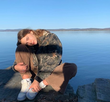 Lola Dubrul nudes pornstar gallery