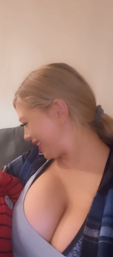 Jessica H star art pic