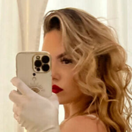 TheLatBarbie top model picture