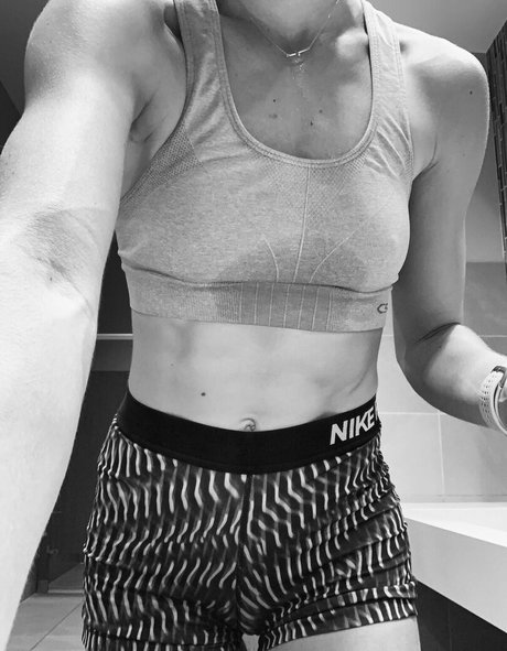 Siena Palicke hd actress pictures