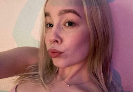 deni__dragons__ free pornstar picture