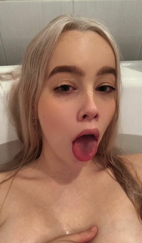 deni__dragons__ free pornstar pics