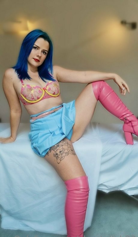 chantelleh23 erotic pornstar img