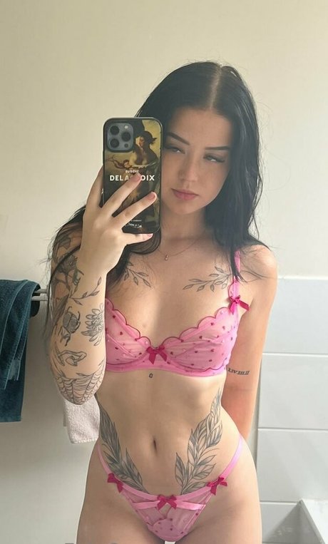 Karaiiz hot model gallery