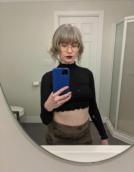 TheMissSilverWitch sexy model img