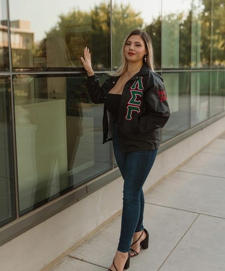 Inez Curiel hot model archive