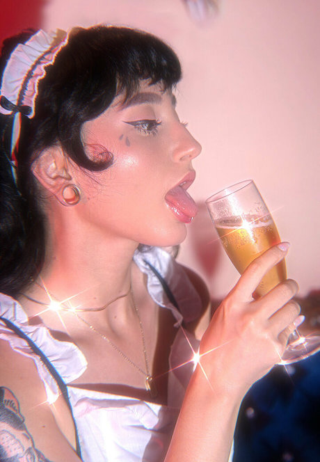 tinaputina pretty model picture