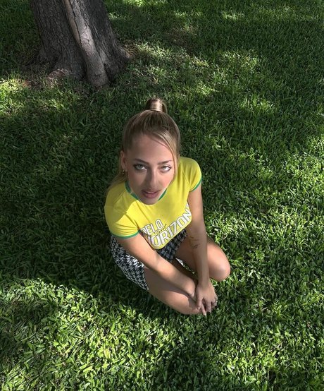 Ariannmusic sex pornstar image