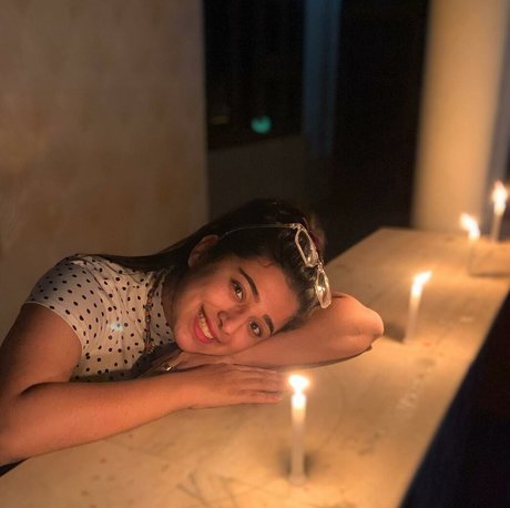 Apoorva Bhalla art actress photo