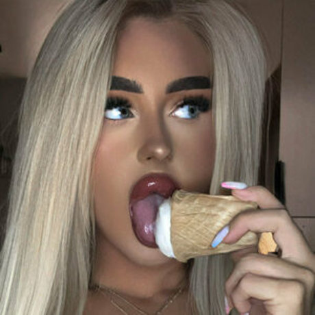 baddie free pornstar nude image