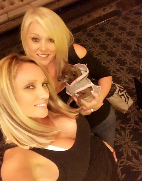 Jami Marie Akaport Barbie pornstar hot picture