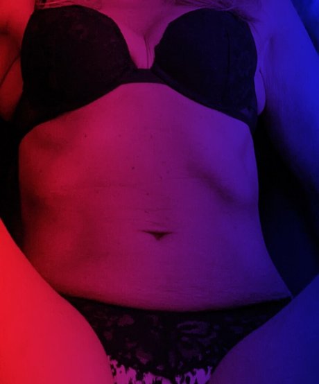 Jenniferssecrets exclusive pornstar img