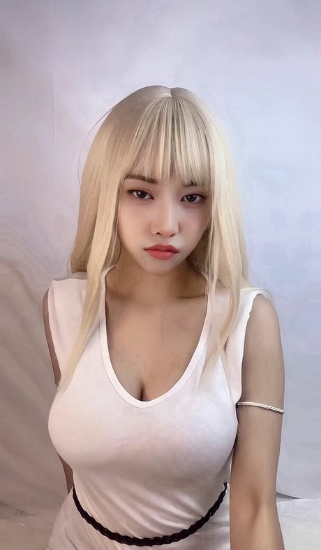 Aomjm beautiful star picture