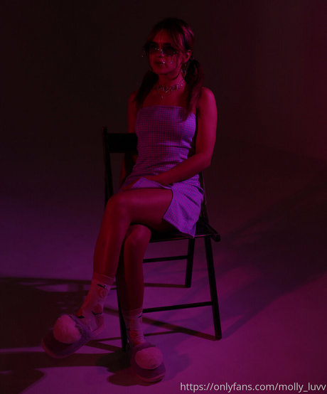 mhpeach model nice pictures