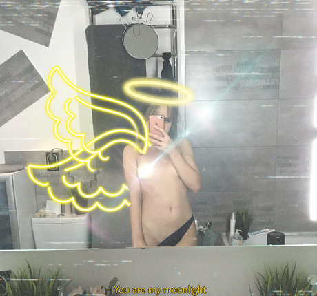 mhpeach star art photo