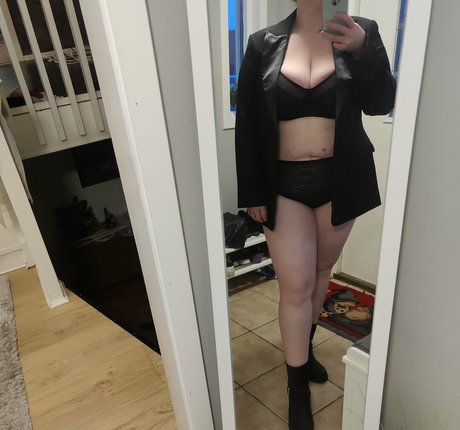 julieboobs model beautiful pic