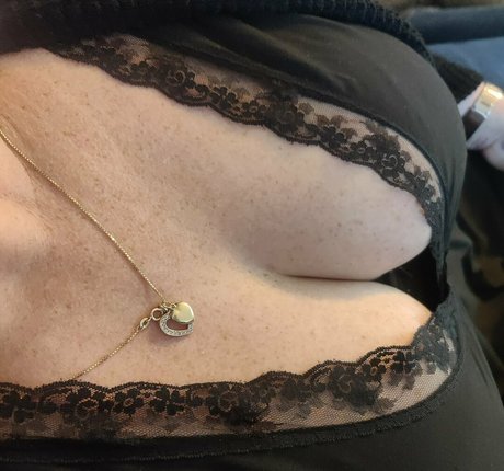 julieboobs pretty model photos