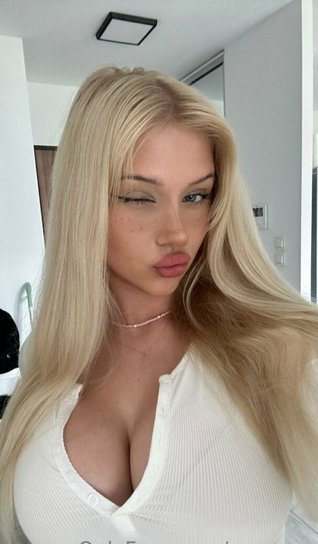 pavoxxy sex actress image