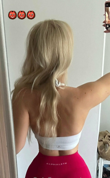 pavoxxy pornographic star archive