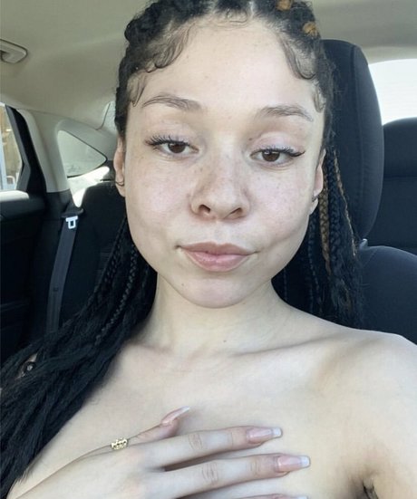 Btings model porn pic