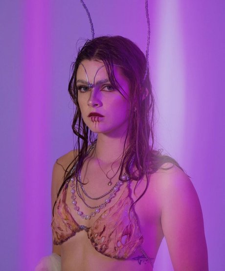 McKenzie Bell adult actress photo