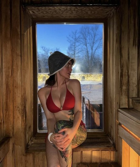 Toma Zhdanova star best pic