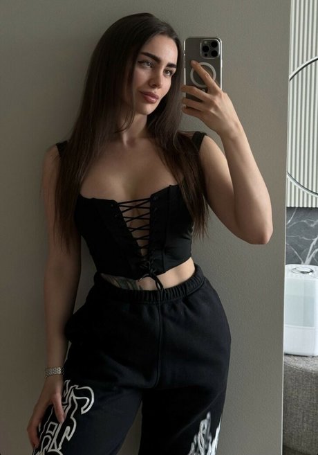 Toma Zhdanova star sex photos