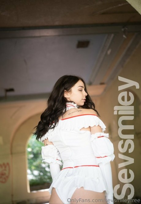 sevsmileyfree best actress img