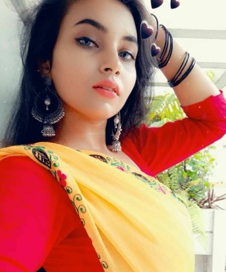 Aarohi Verma art actress img