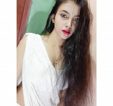 Aarohi Verma pornstar free photo