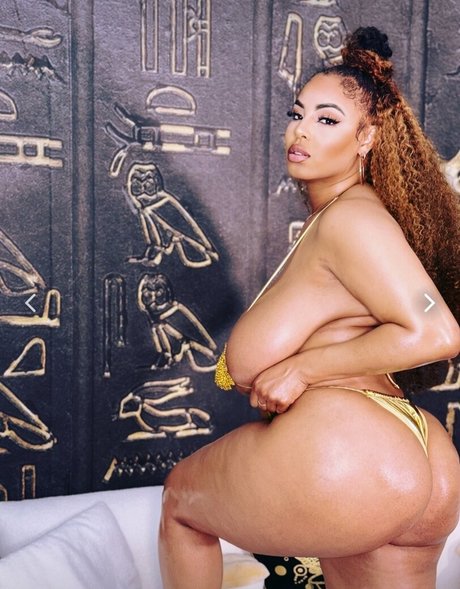 persephanii nice actress pics