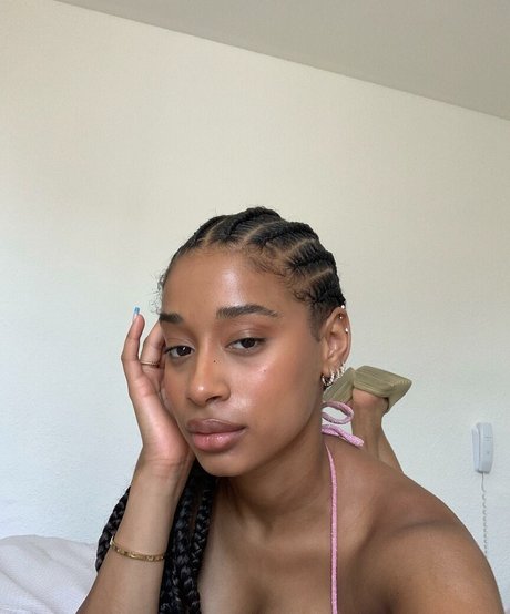 Capeverdian model pornographic picture