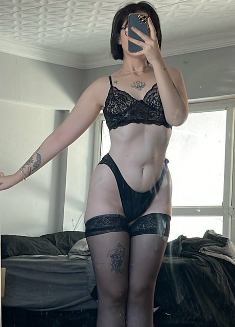 Nururkmz model sex picture