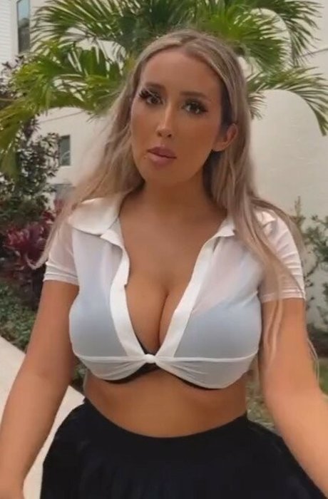 young teen onlyfans sexy picture