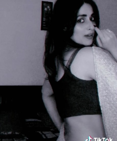 Vansheen Verma Sumbriya nude star pictures