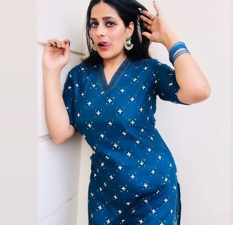 Vansheen Verma Sumbriya star porn picture