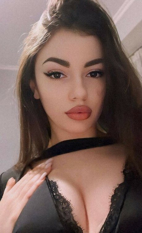 girlsoodaa nude pornstar galleries