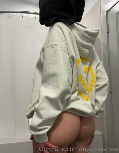 missmyarose erotic model pictures